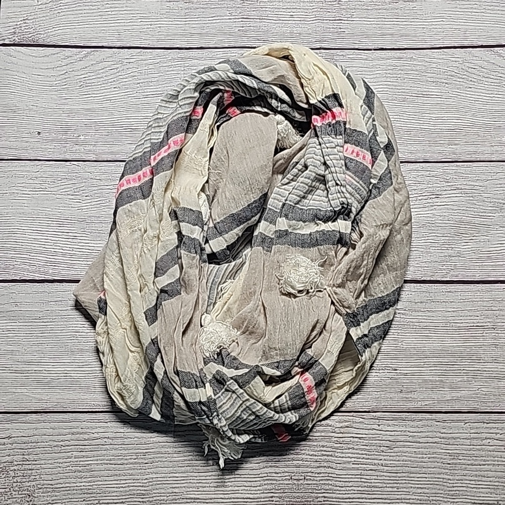 Stella & Dot white/grey/pink infinity scarf
